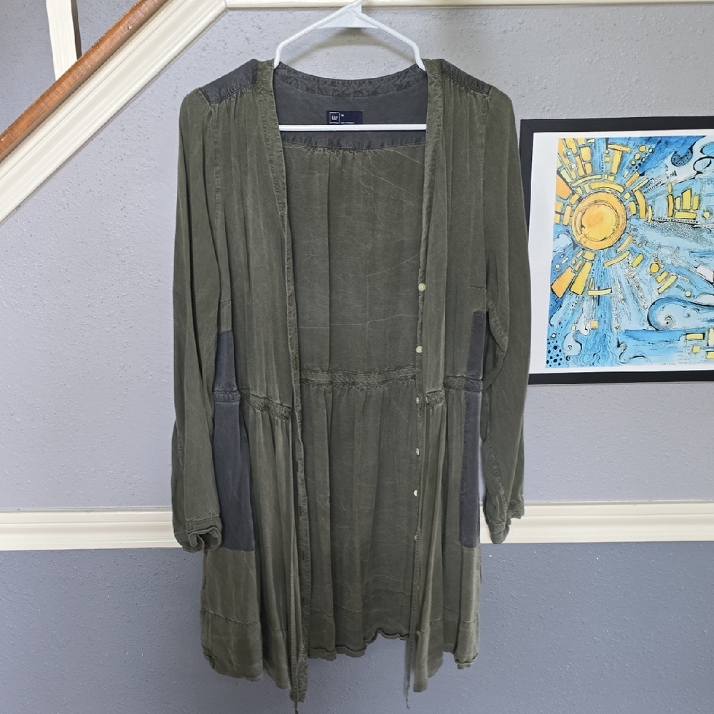GAP Gray and Olive Cardigan